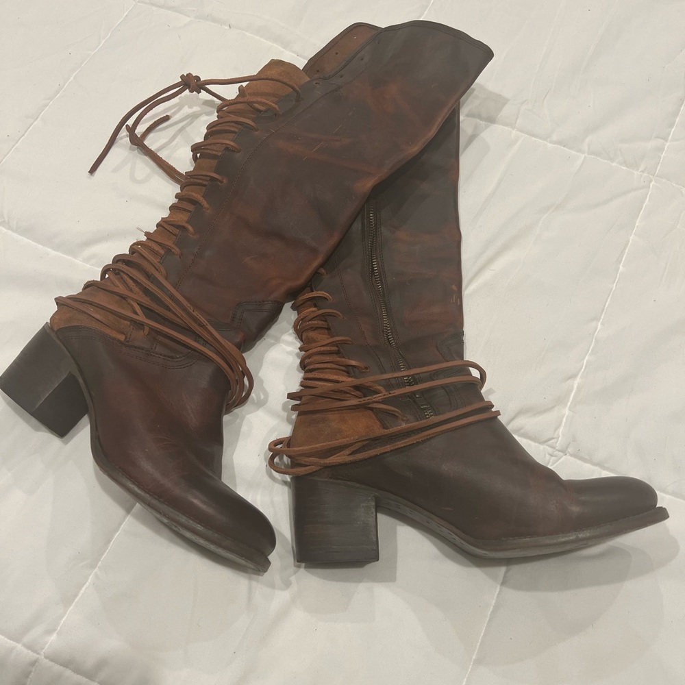 Freebird COAL in cognac